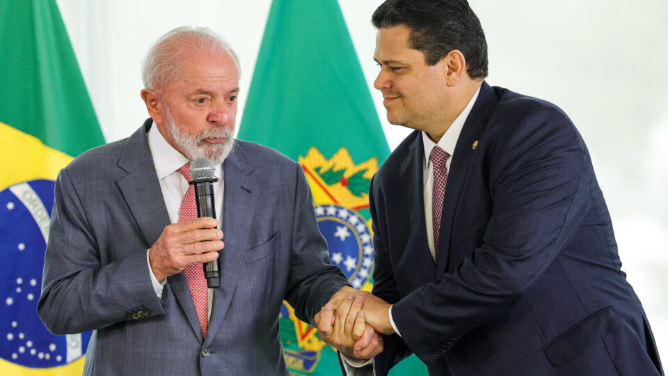 Exploração de petróleo vira alvo de barganha de Lula e Alcolumbre