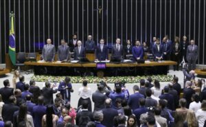 mesa da Sessão Solene em homenagem aos 40 anos da redemocratização