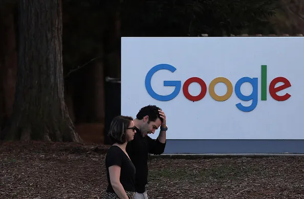 O negócio de anúncios do Google permanece robusto, apesar da macro, ameaças regulatórias