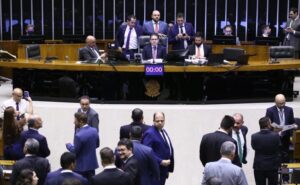 Câmara aprova projeto que proíbe uso de animais em testes de cosméticos - Notícias