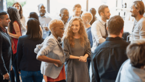 Como usar a IA para transformar um evento em um mês de conteúdo