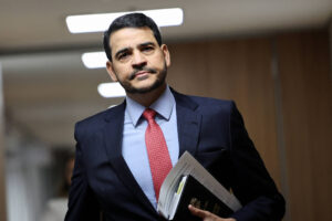 Fraude INSS: plano prevê devolução a partir do dia 24 - 02/07/2025 - Mercado