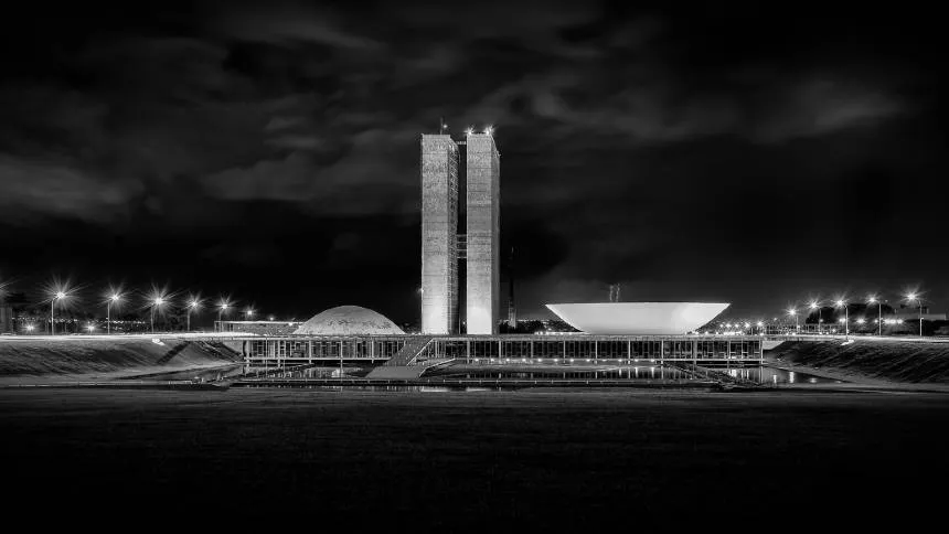 A vida depois do tarifaço: Congresso volta ao trabalho para “lição de casa”