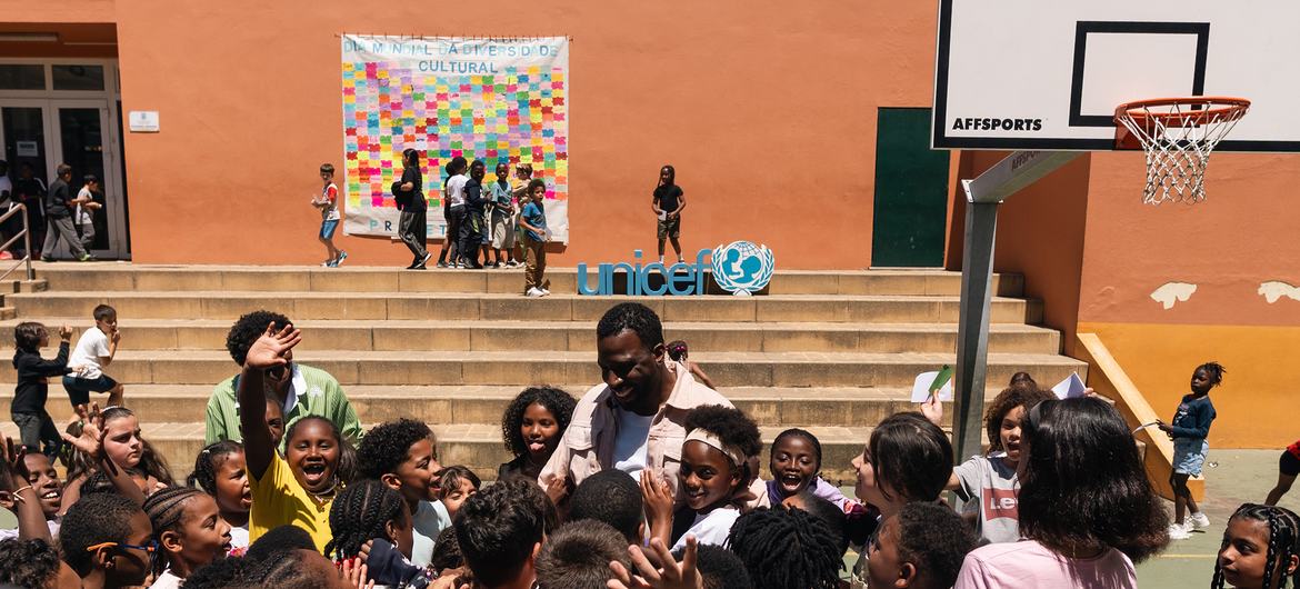 Desde o início, a Unicef soube que Dino D’Santiago era a pessoa certa para dar voz ao VOAR
