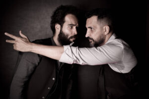 Experiência sonora 360° questiona masculinidade tóxica - 25/11/2025 - Mise-en-scène