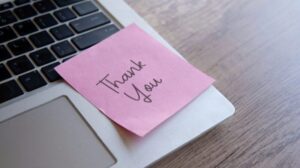 Como a gratidão aumenta o aprendizado no local de trabalho