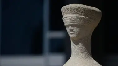 Lula dá calote e contrata dívida bilionária para próximo governo