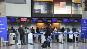 entenda por que passagens aéreas podem subir