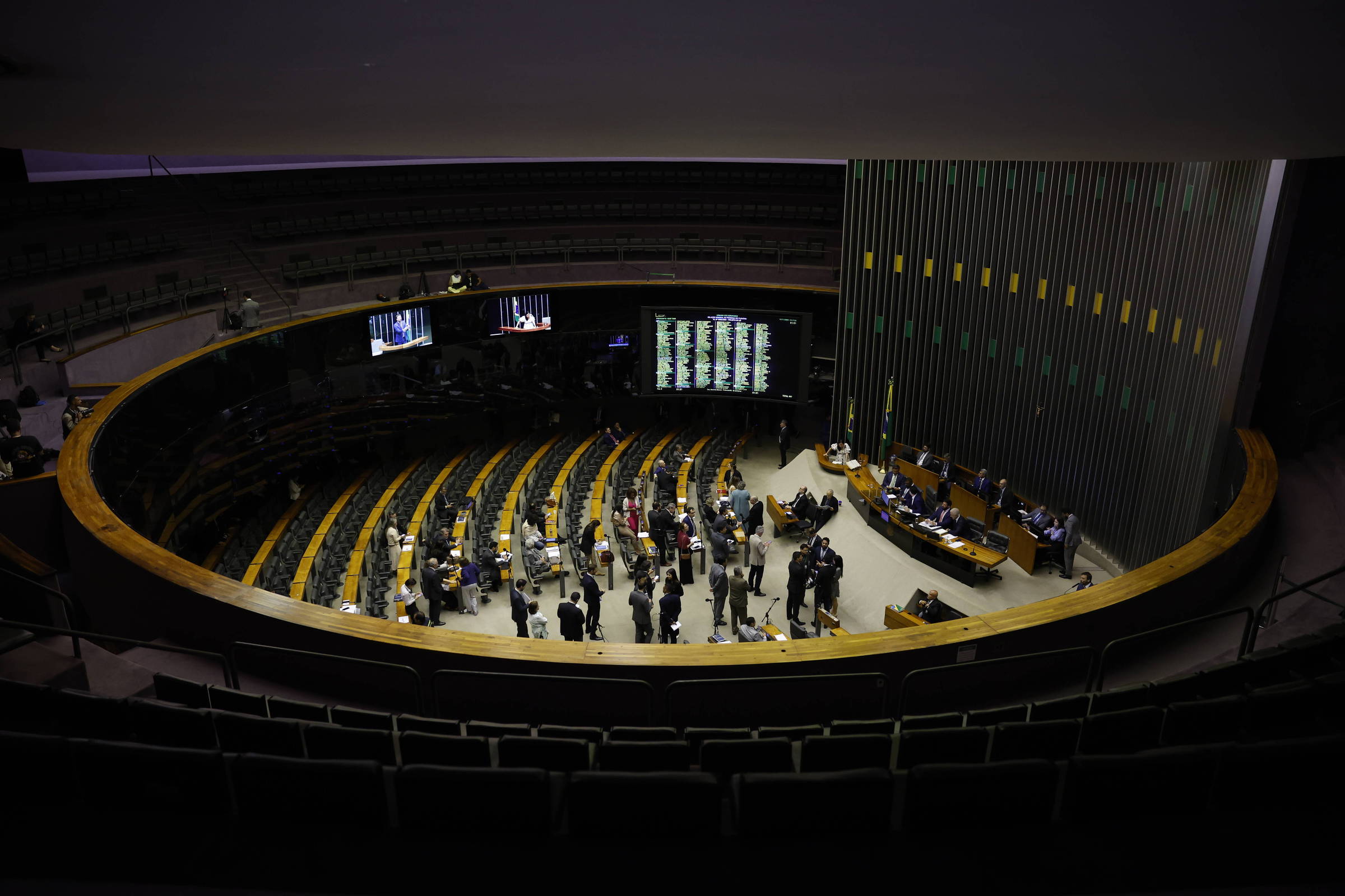 Tudo pelo gasto eleitoral – 17/12/2025 – Opinião