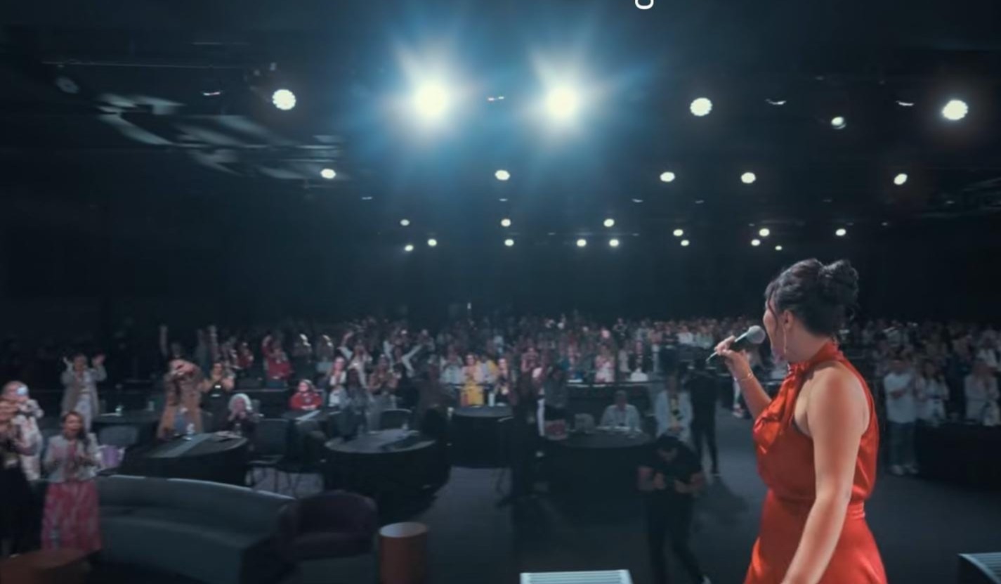 Mil mulheres, dois dias, um propósito: Esquenta 2026 transforma mindset e prepara empreendedoras para o ano mais estratégico de suas vidas