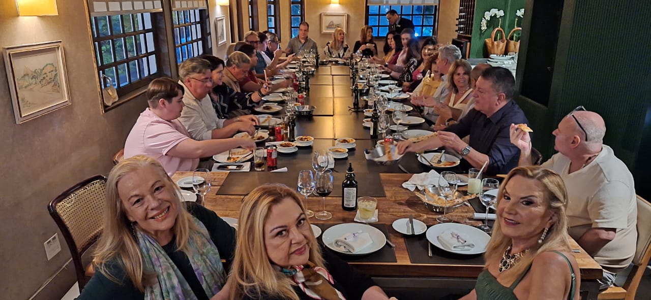 Nhoque da Fortuna movimenta o Fratelli Leblon em noite de tradição e prestígio