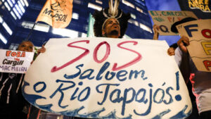 Indígenas invadem terminal da Cargill em Santarém (PA)