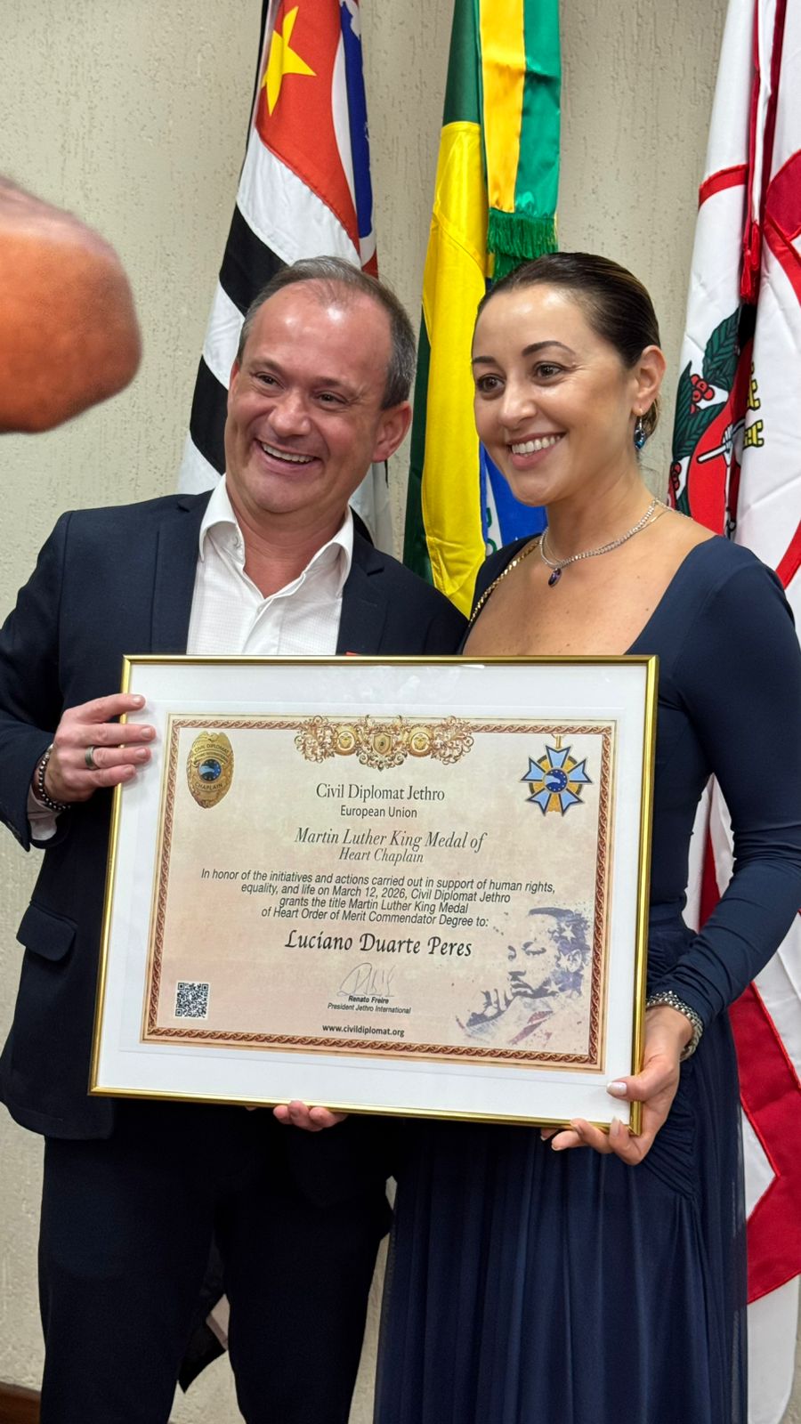 Luciano Peres recebe Comenda Martin Luther King e reforça propósito humanitário da Rede Vivax TV