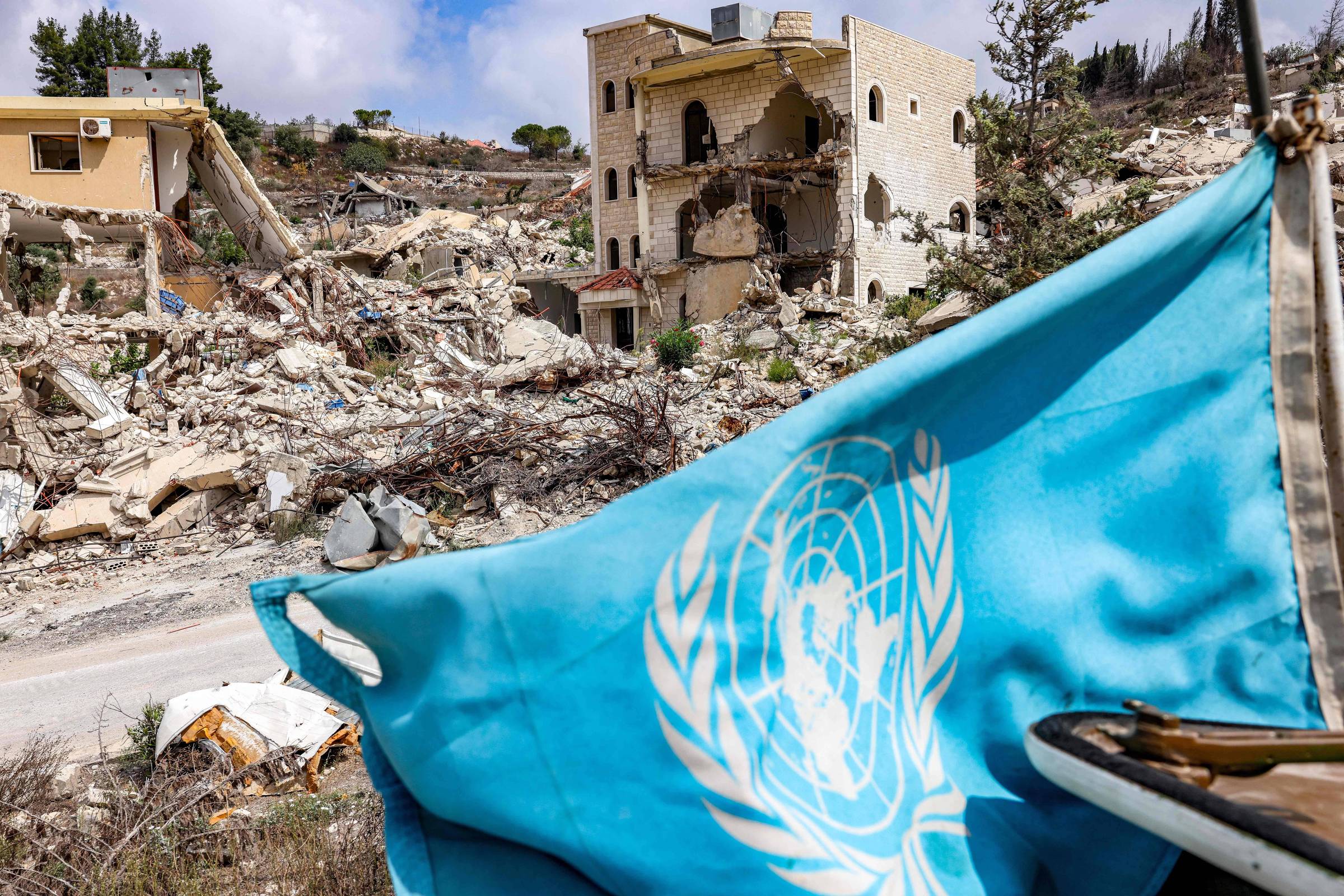 ONU: Israel e Hezbollah mataram soldados no Líbano – 07/04/2026 – Mundo