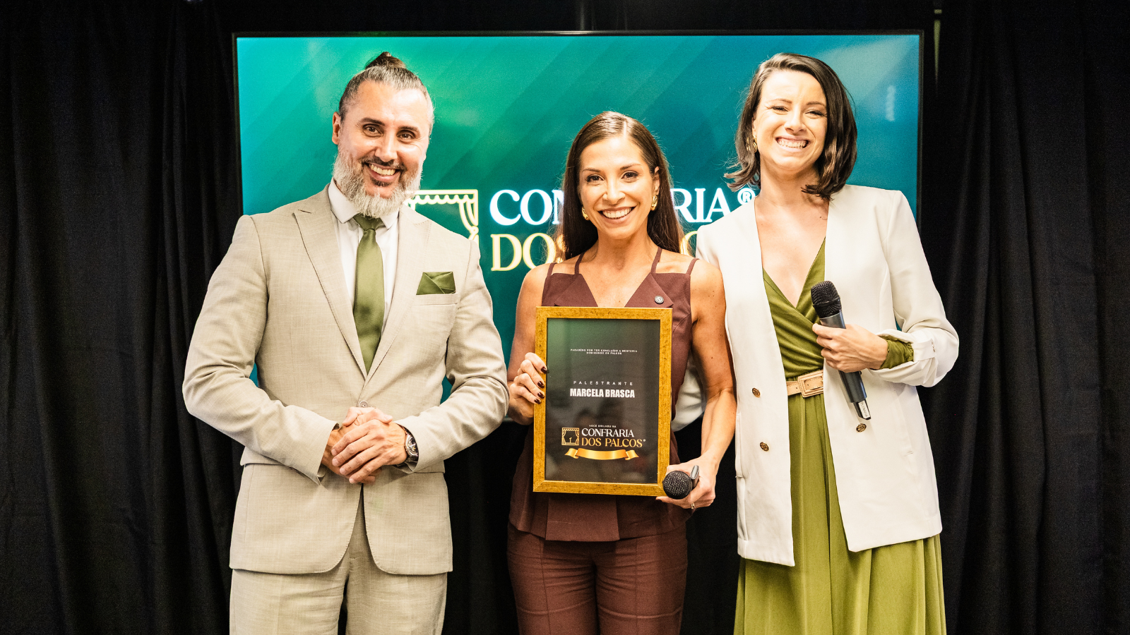 Reconhecimento no palco: participação na Confraria dos Palcos marca avanço na construção de autoridade e posicionamento estratégico na comunicação