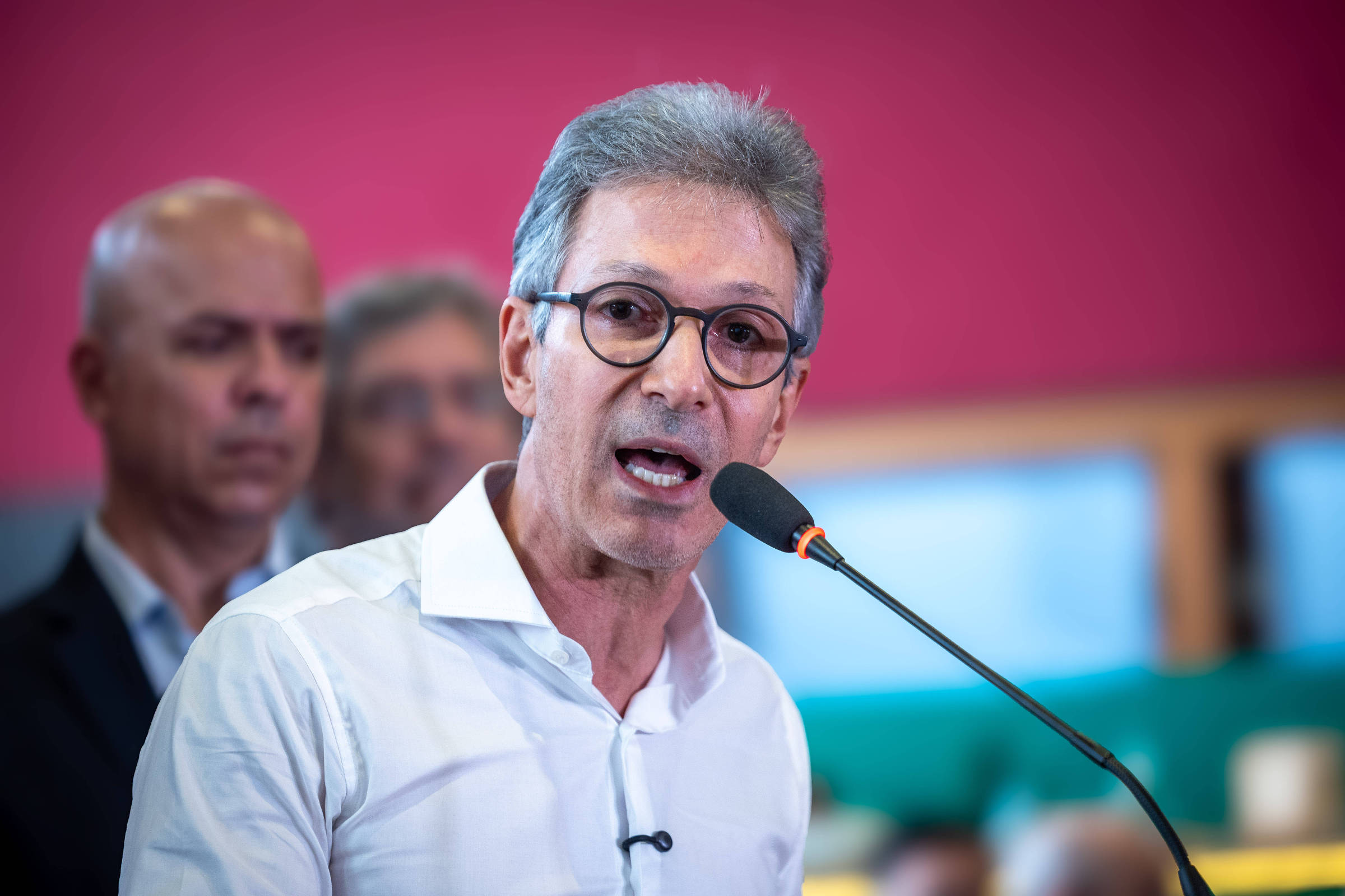 Zema diz que ‘frutas podres’ desmoralizam STF – 23/04/2026 – Política