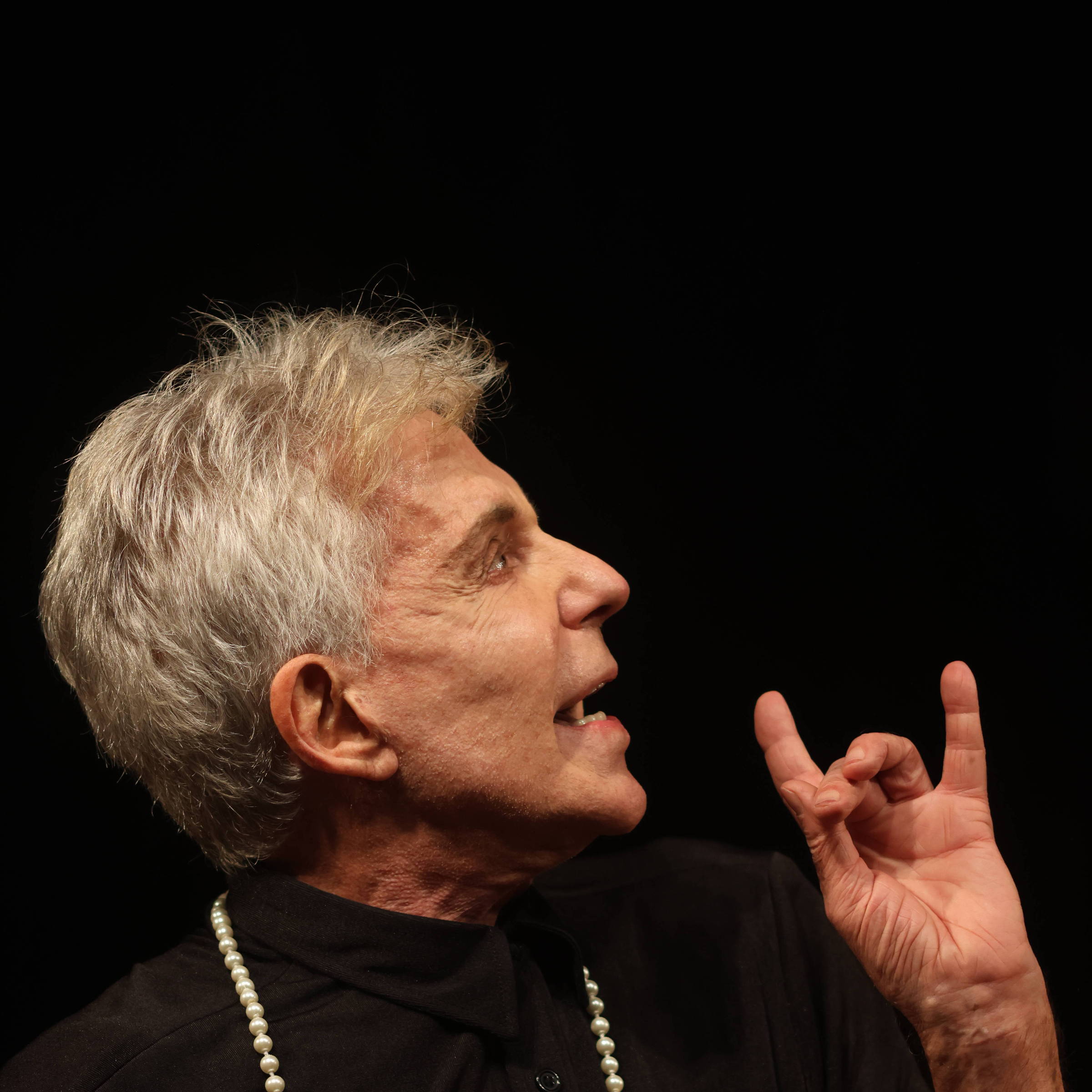 Edwin Luisi retorna com monólogo após 18 anos no RJ - 09/05/2026 - Mise-en-scène