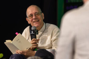 Festival Poesia no Centro reúne escritores em SP - 14/05/2026 - Passeios