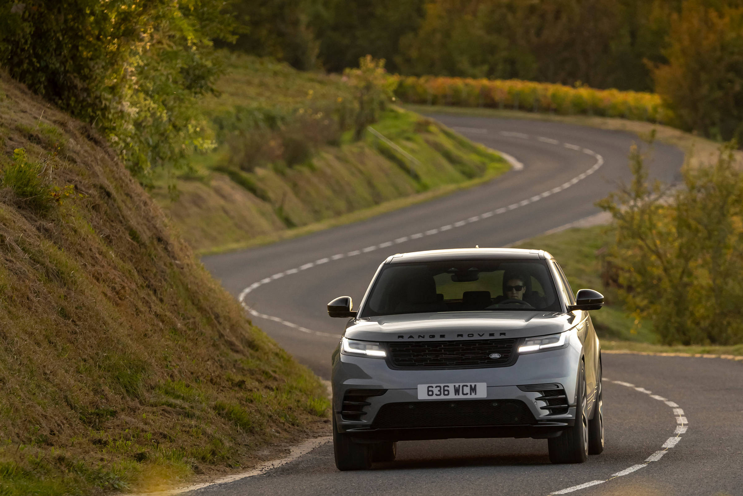 Velar oferece luxo, mas sistema híbrido precisa evoluir – 18/05/2026 – Economia