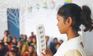 Projeto incentiva homens a apoiar dignidade menstrual de mulheres e meninas