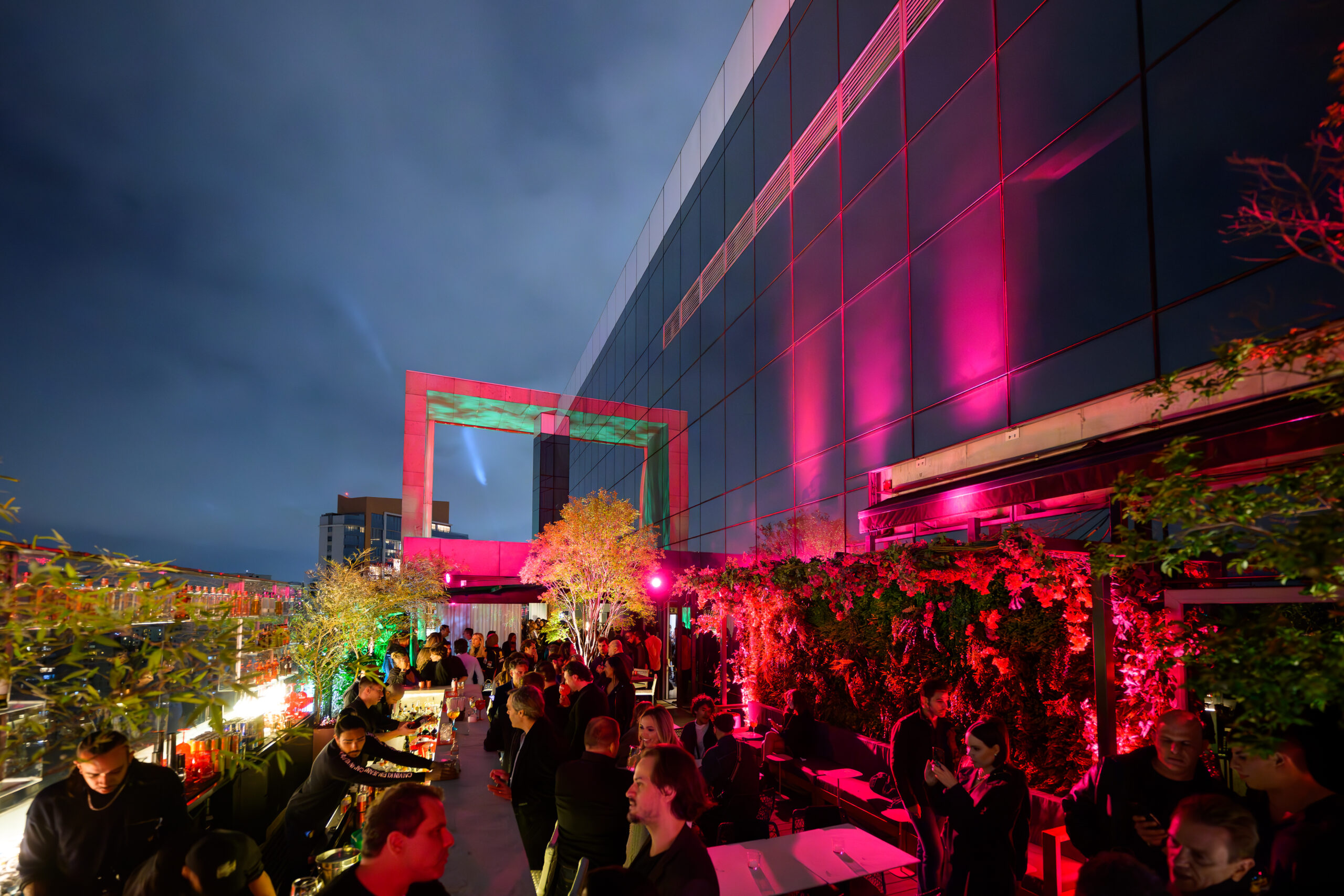 300 Sky Bar