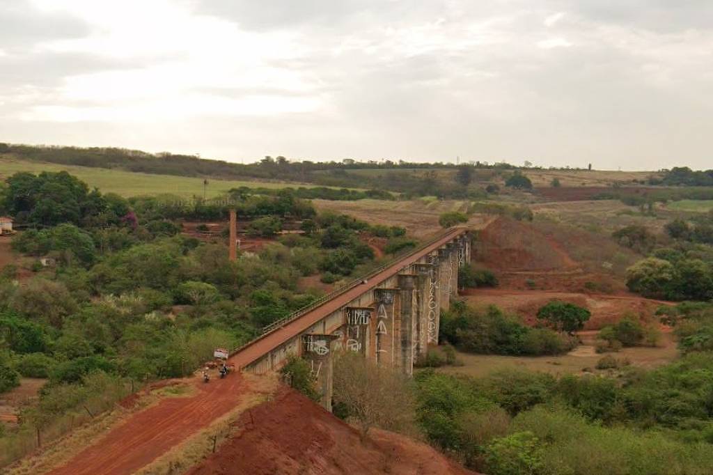 Jovem morta em salto é enterrada neste domingo – 14/06/2026 – Cotidiano