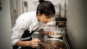 Menos espetáculo, mais sabor: a ascensão do "quiet luxury" na gastronomia