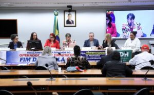 Audiência Pública - Condições de trabalho do setor de call center.