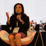 A empresária Chieko Aoki durante participação em evento do setor