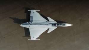 FAB e Saab lançam Gripen F e estudam criar centro de pesquisa em São José dos Campos