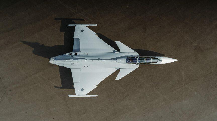 FAB e Saab lançam Gripen F e estudam criar centro de pesquisa em São José dos Campos