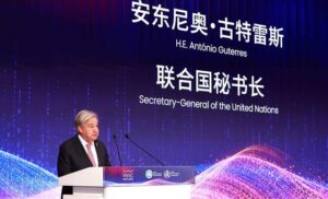 Na China, Guterres propõe Fundo Global para superar desigualdades em IA