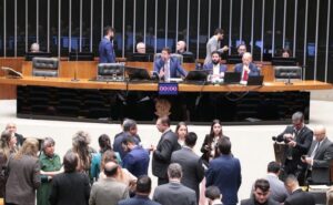 Discussão e votação de propostas Legislativas. Dep. Altineu Côrtes (PL - RJ)