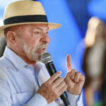 Lula ignora crítica a Bolsonaro e turbina "bondades" em ano eleitoral
