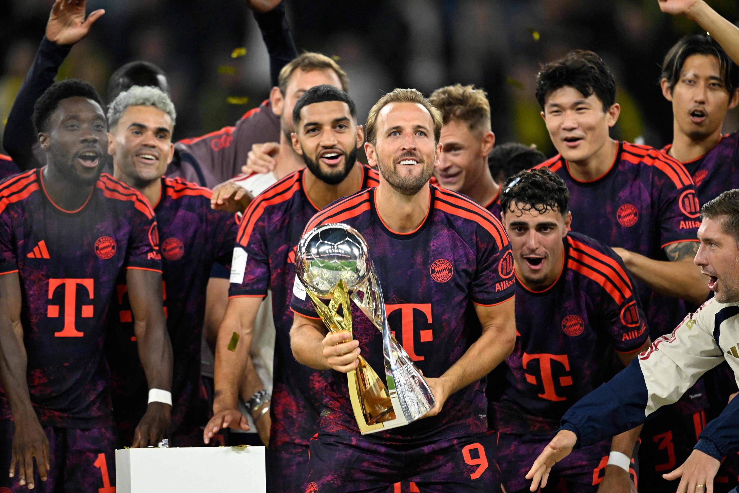 Bayern bate Dortmund e vence a Supercopa da Alemanha – 22/08/2026 – Esporte