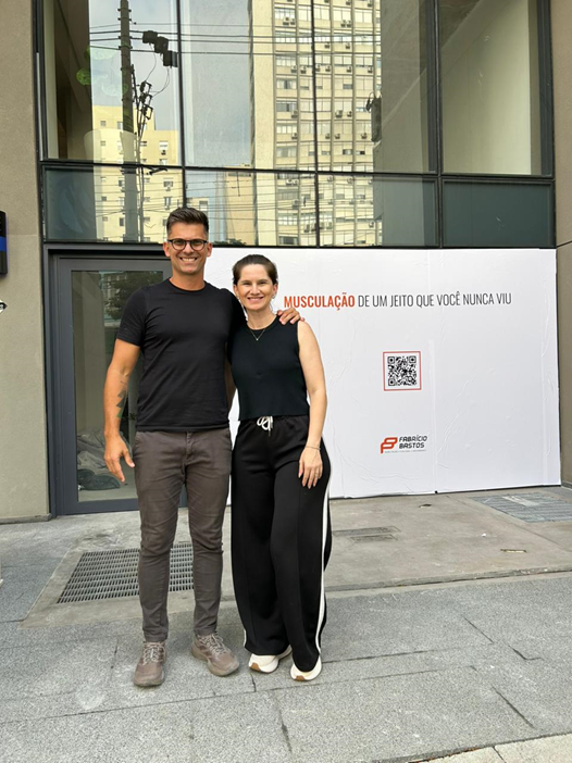 Studio Fabrício Bastos inaugura primeira unidade em São Paulo e acelera plano de expansão da marca